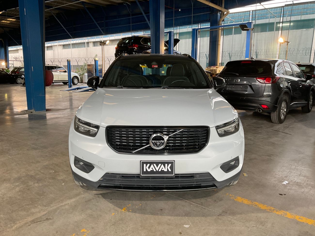 Volvo XC40 T5 R Design | Guaranteed Warranty | 0 Down Payment