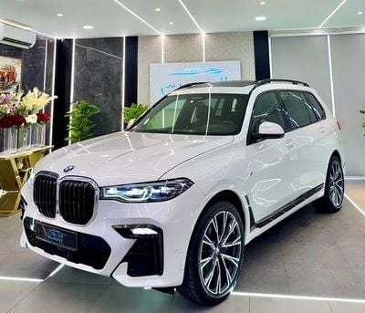 BMW X7 XDRIVE40I M SPORT AMAZING || 7 SEATS || RADAR || TOP RANGE || ACCIDENT FREE || GCC