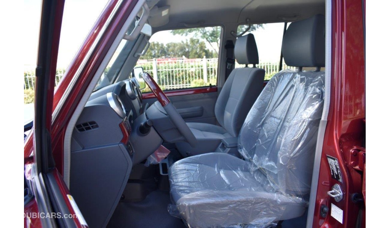 Toyota Land Cruiser Pick Up Double Cab LX Limited V8 4.5L Diesel Manual Transmission