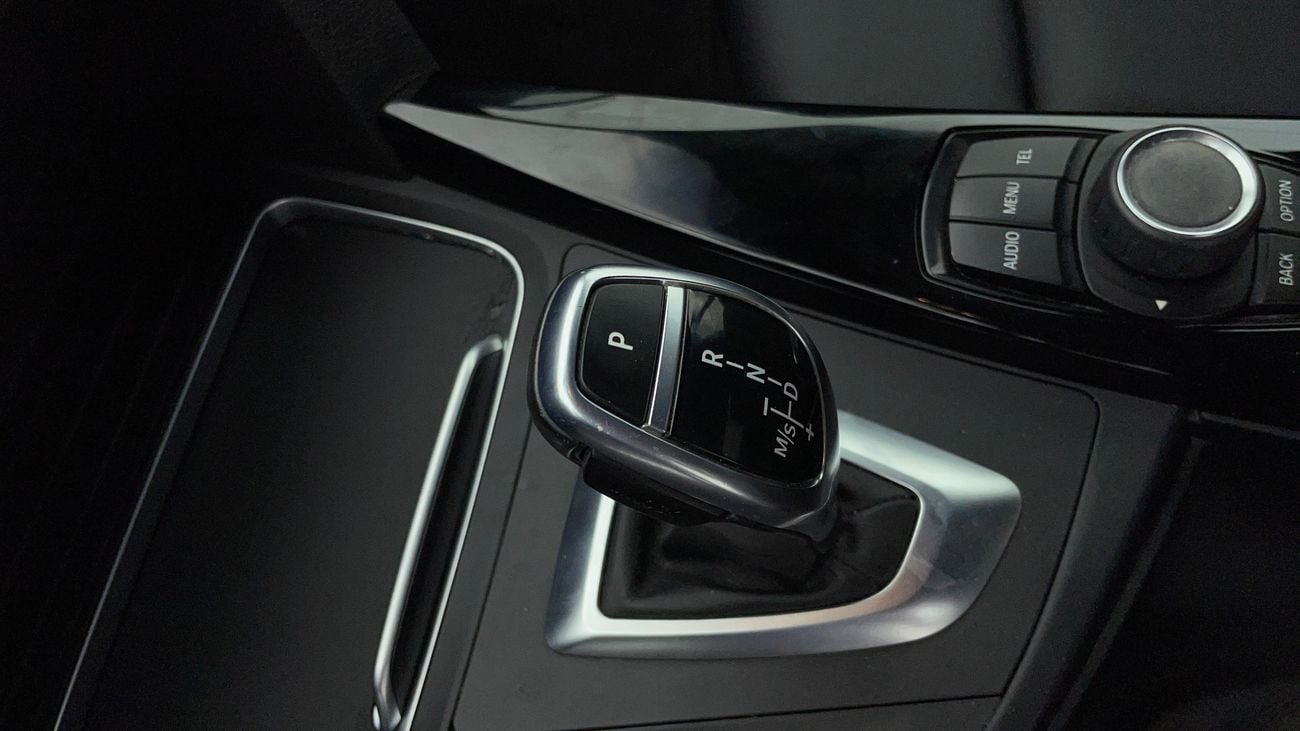 بي أم دبليو 420i SPORT CONVERTIBLE 2 | بدون دفعة مقدمة | اختبار قيادة مجاني للمنزل