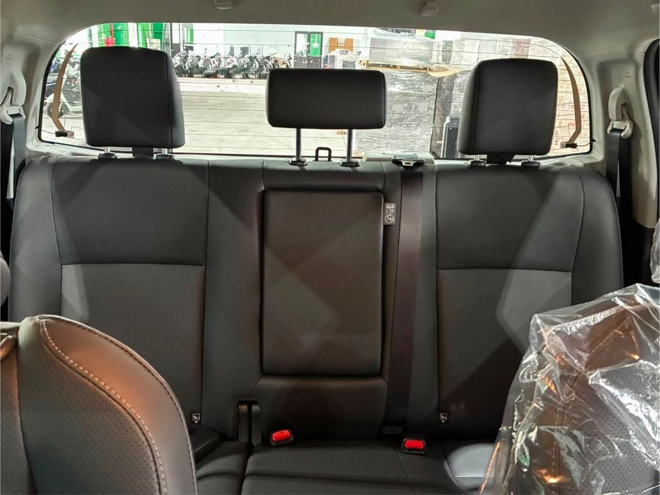 Toyota Hilux ADVENTURE 2.8 Full Option New Shape Brand New
