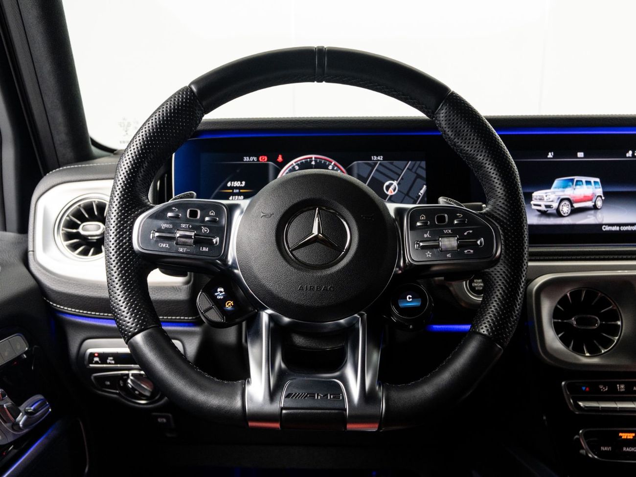 Mercedes Benz G63 AMG Std 4.0L SUMMER STARTS NOW | EXCLUSIVE DEAL BY BLACKLINE, Mercedes Warranty + Service, Low KM's,