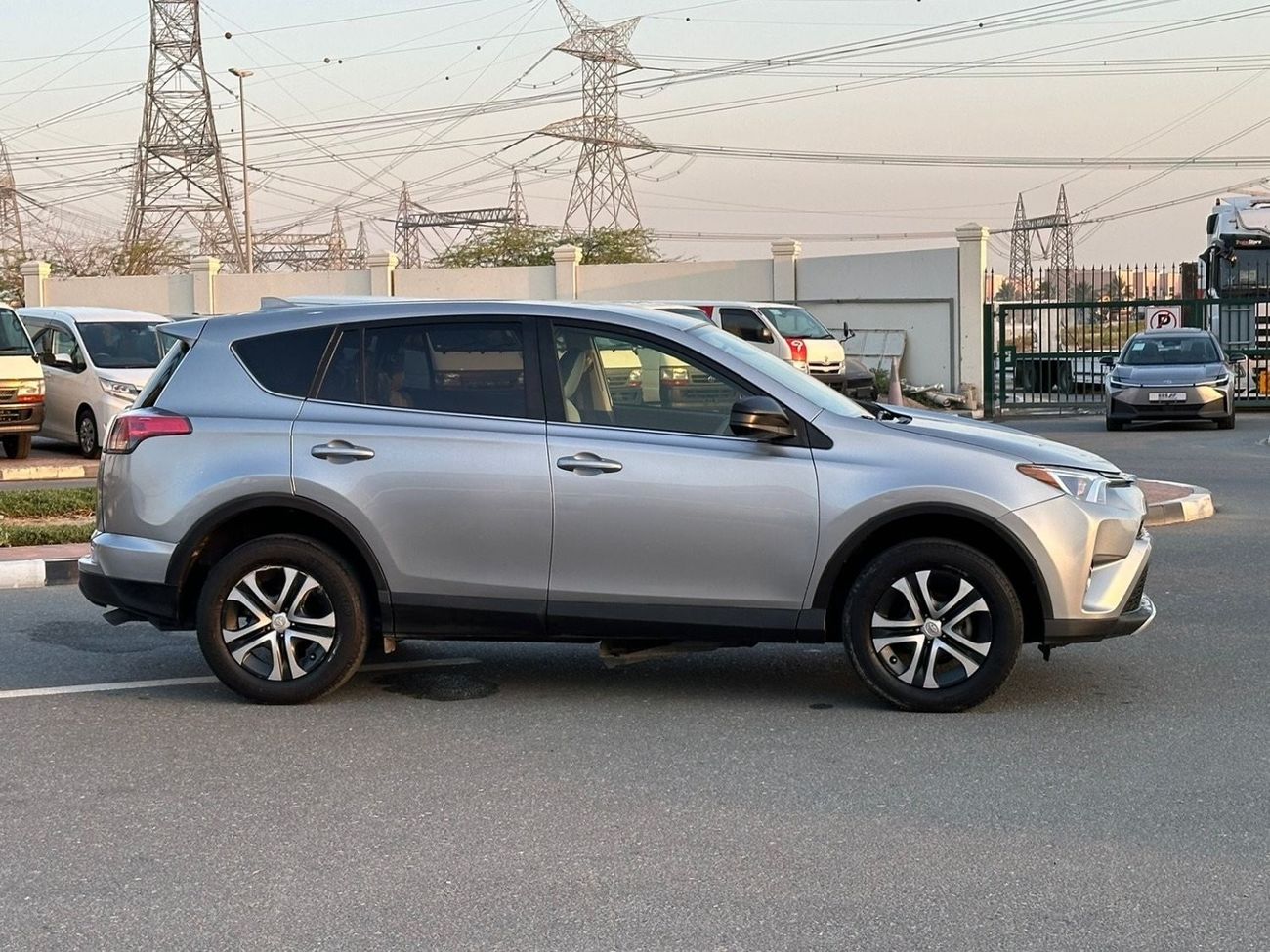 تويوتا راف ٤ VX