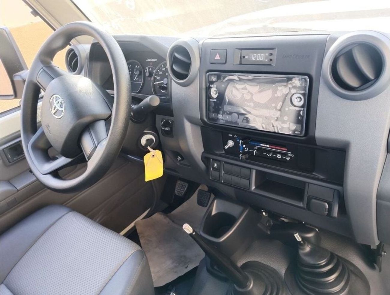 Toyota Land Cruiser Pick Up LC79 SC 2.8L TURBO DIESEL| MANUAL | 2025 | 0 KM | 03 YEARS WARRANTY