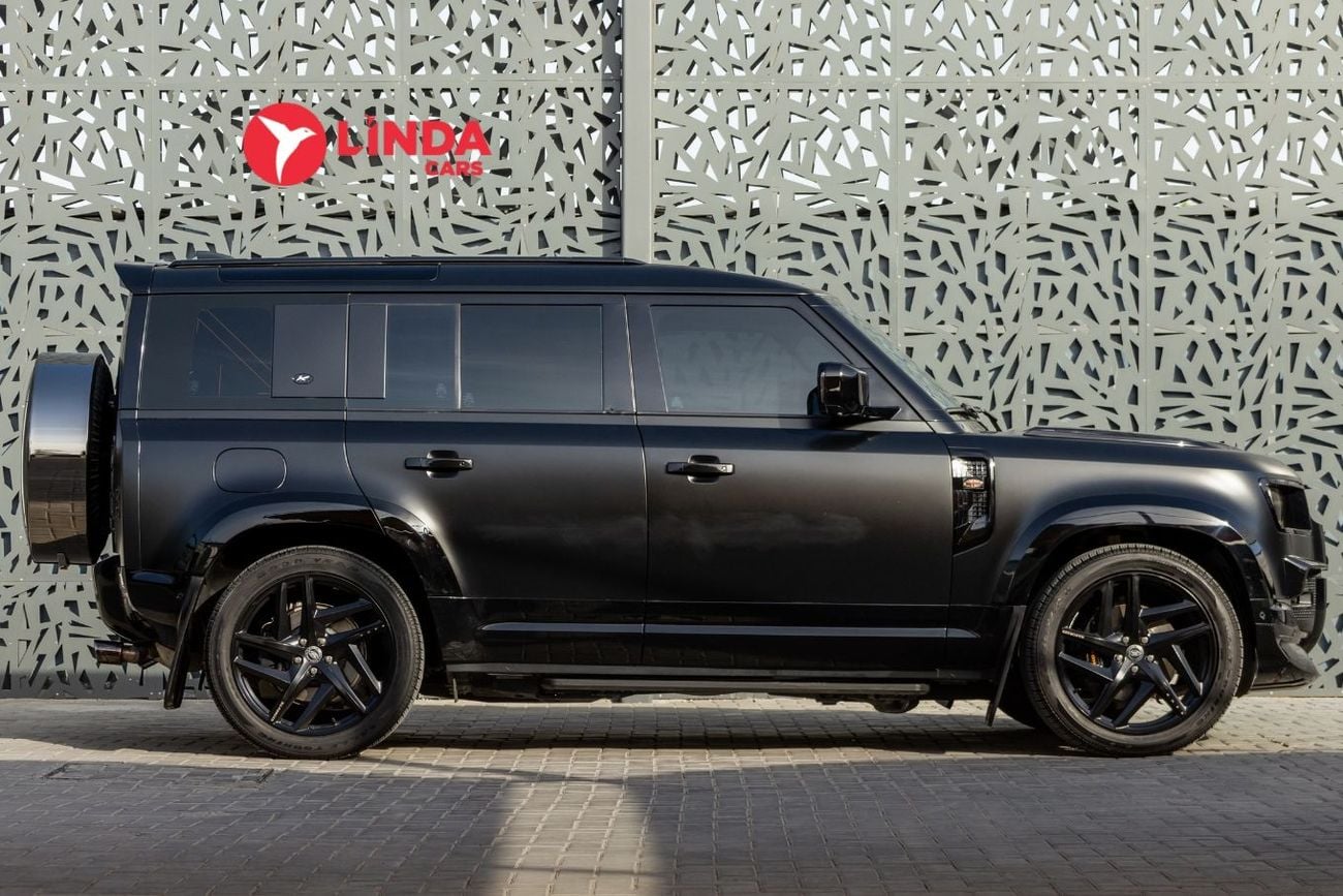 Land Rover Defender P400 110 SE 3.0L (5 Seater)