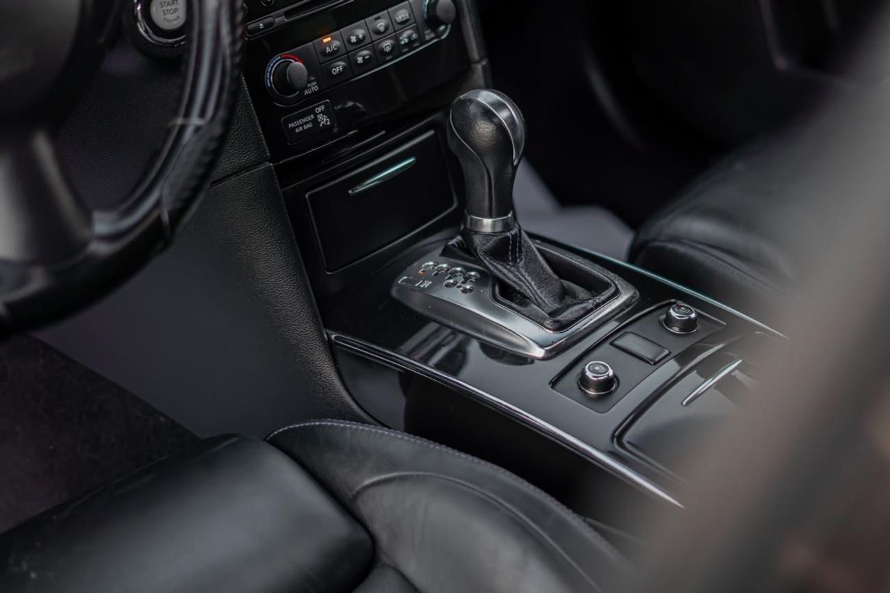 إنفينيتي QX70 QX70S