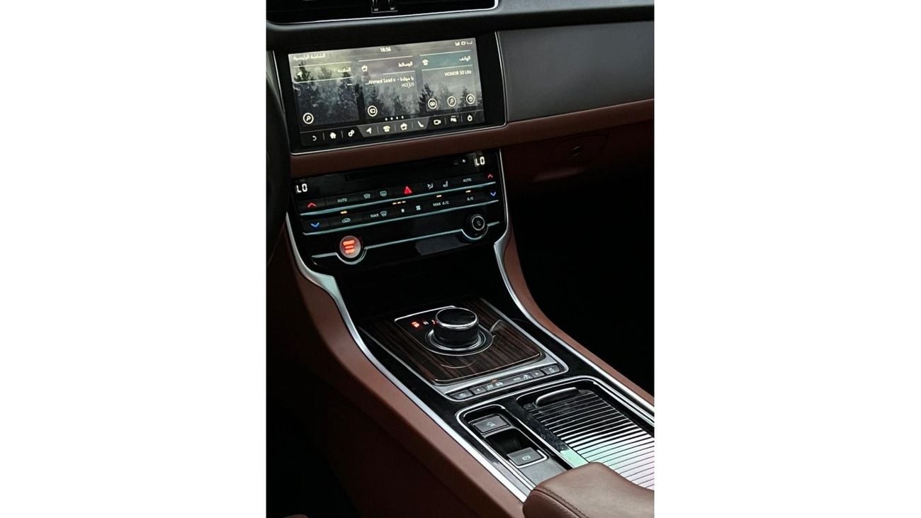 Jaguar XF R-Sport Jaguar XF 25T 4 cylinder turbo model : 2019 Price: 82,000 dirhams MILEAGE : 50,000 km/m Kore