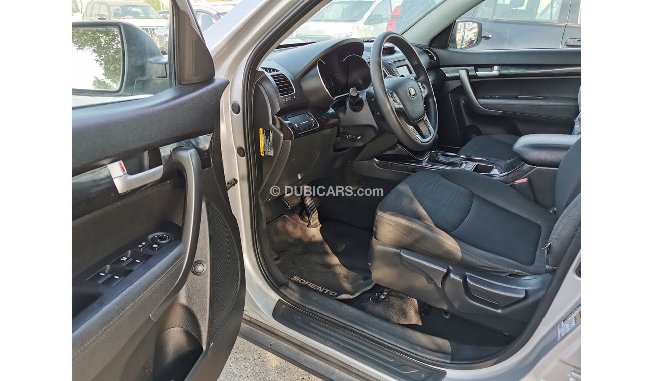Kia Sportage 2.4L, 17" Rims, DRL LED Headlights, Active ECO Control, Bluetooth, Fabric Seats, USB (LOT # 241)