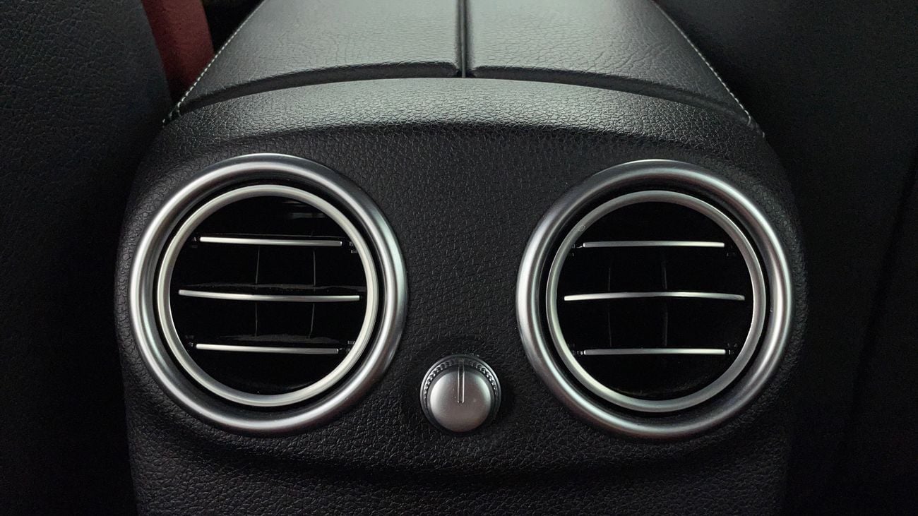 Mercedes-Benz C 300 PREMIUM + AMG SPORT PACK 2 | Zero Down Payment | Free Home Test Drive