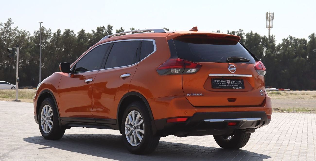 Nissan XTrail S 2.5L 4WD (5 Seater) NISSAN  X-TRAIL -2020 - GCC - Accident-free -2.5 L - 4WD - In excellent condit