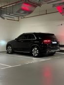 مرسيدس بنز GLE 350 Mercedes-Benz GLE350 (4 Matic)