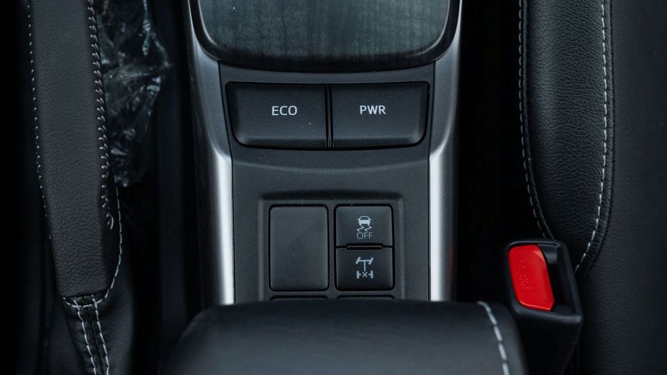 تويوتا فورتونر TOYOTA FORTUNER FULL OPTION 4.0L 2026