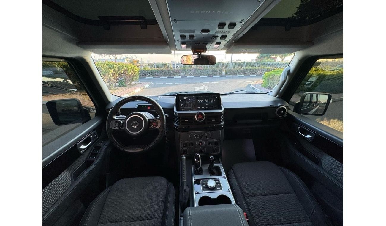 إينيوس غرينادير QuarterMaster