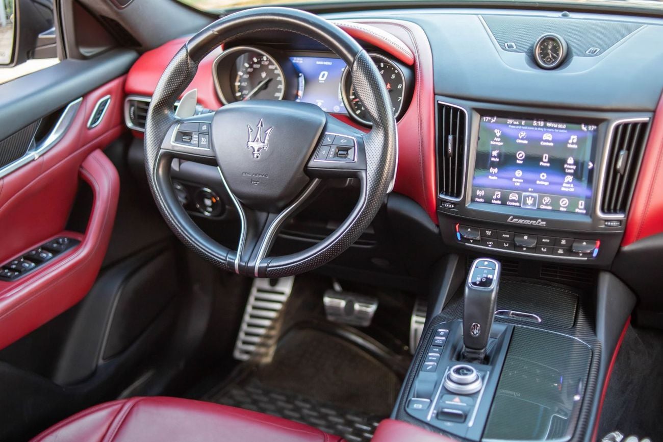 Maserati Levante Std 3.0L (345 HP)