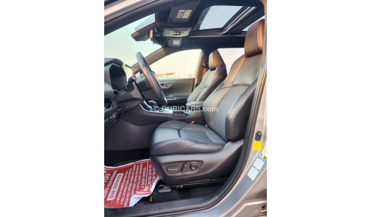تويوتا راف ٤ TOYOTA RAV4 XLE FULL PANORAMA HYBRID 2019