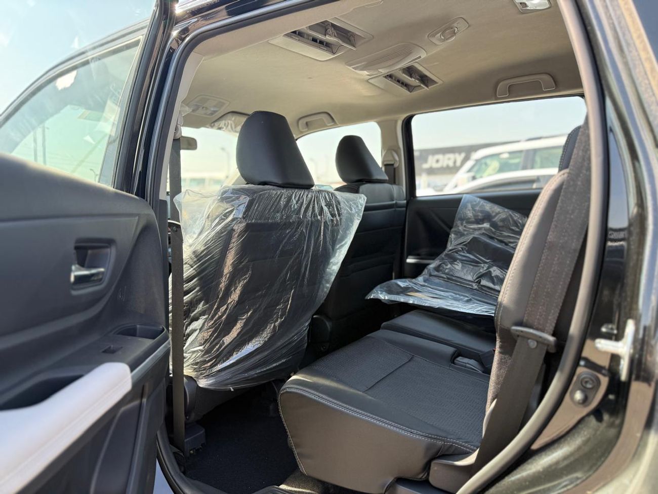 تويوتا فيلوز VELOZ - V Full Option 1.5L 4 Cylinders - 7 Seats 2025 Model