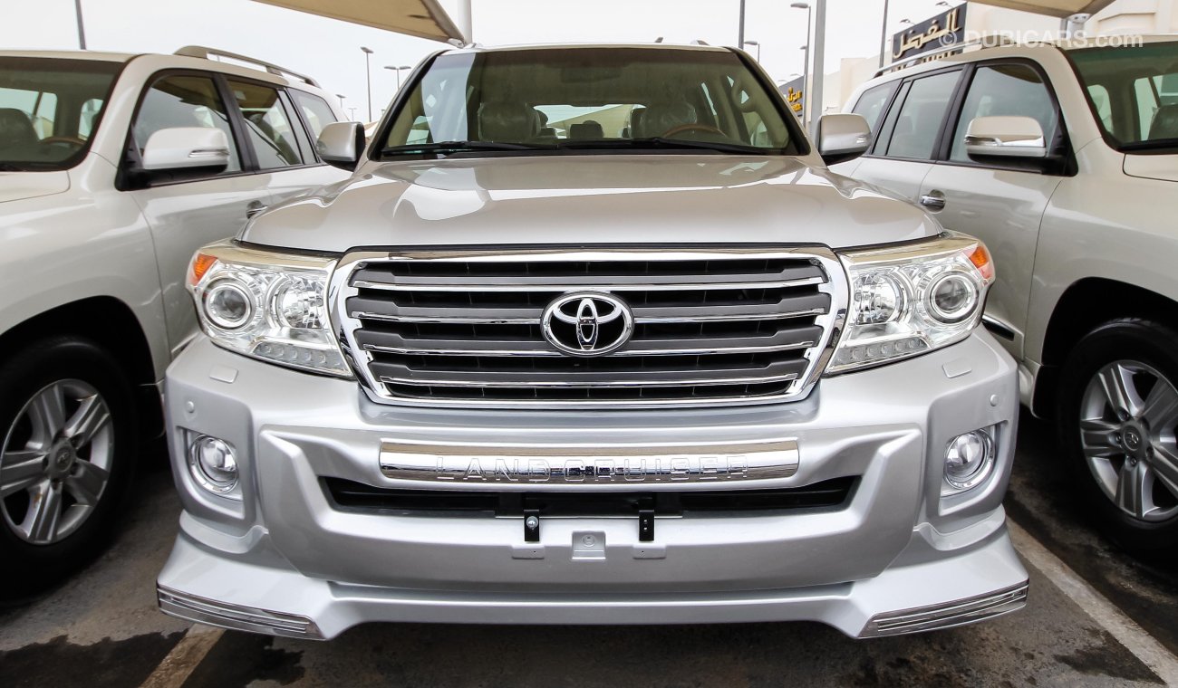 Toyota Land Cruiser GXR V6