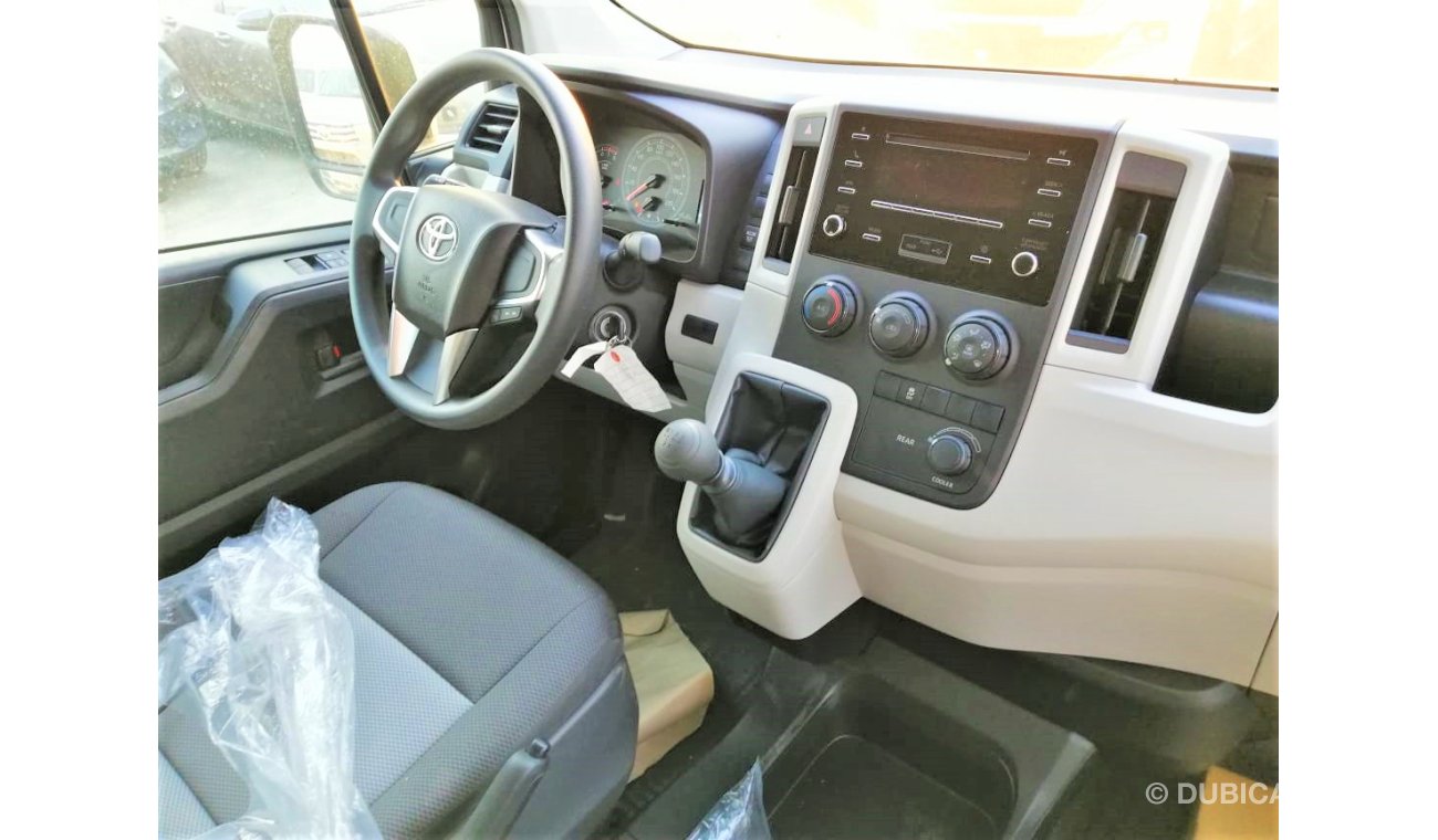 Toyota Hiace 13seats