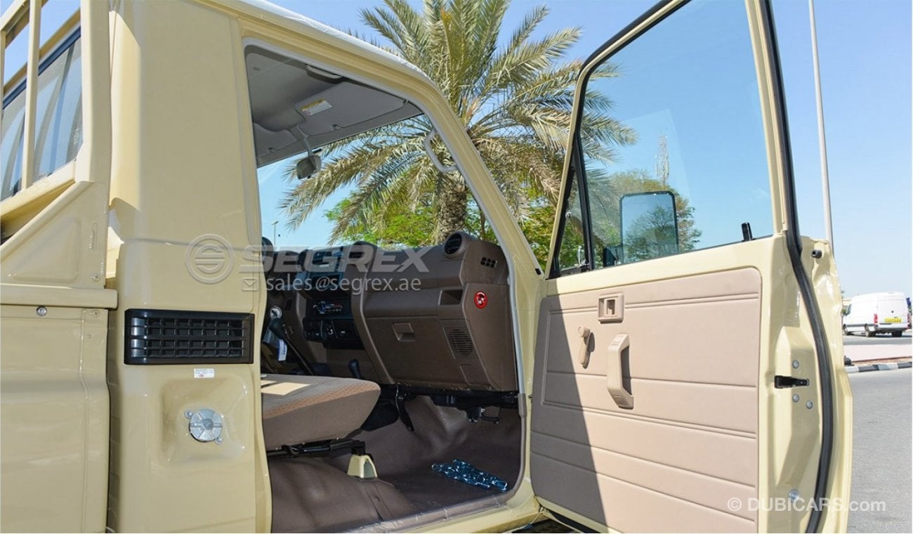 تويوتا لاند كروزر بيك آب Single Cabin GRJ79 4.0 V6 Petrol