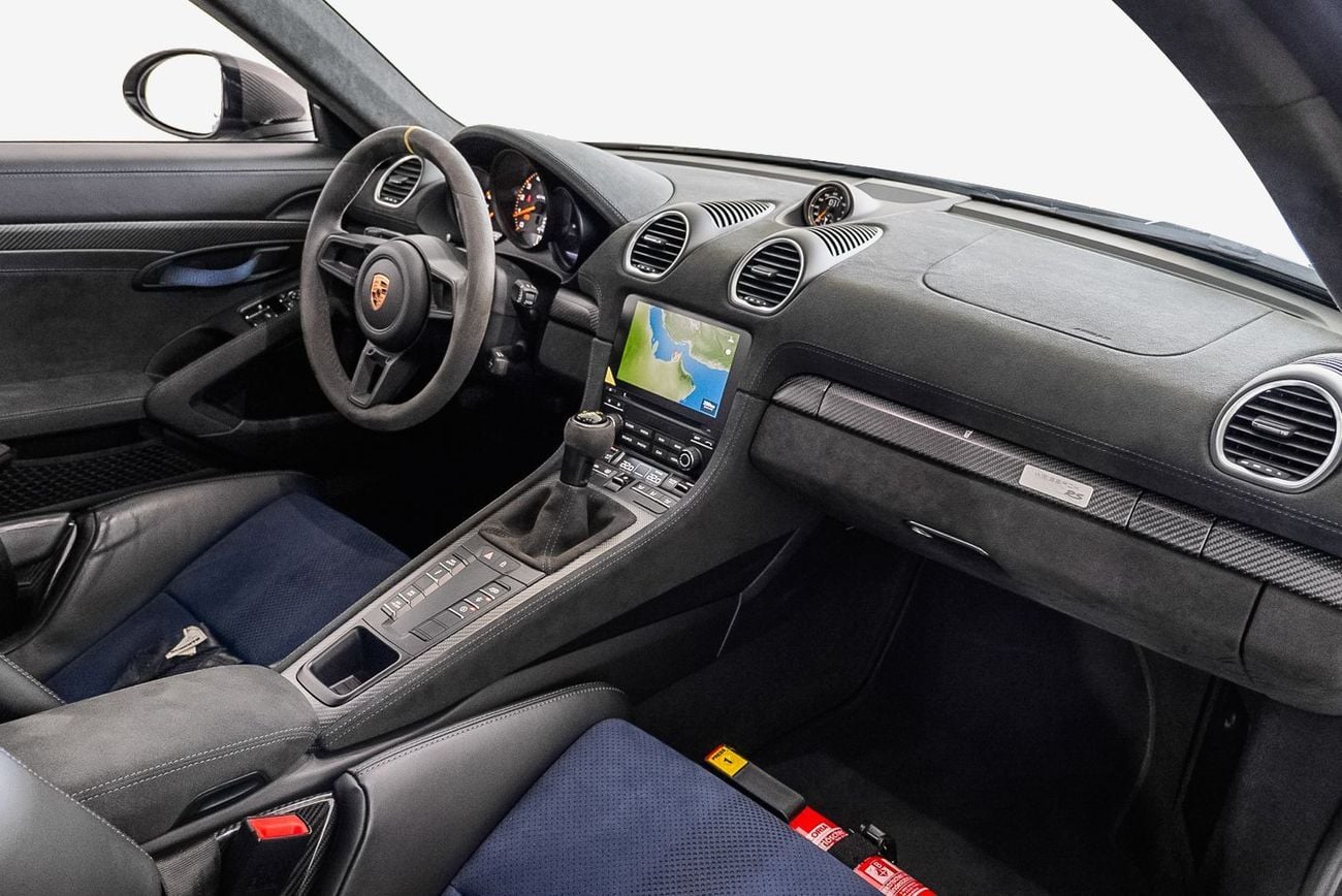 بورش كايمان 718 GT4 RS 4.0L (493 HP) A/T