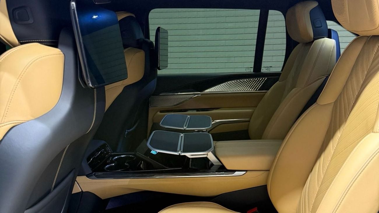 Cadillac Escalade IQ 1,000E4 | American Specs | All-Electric Luxury SUV