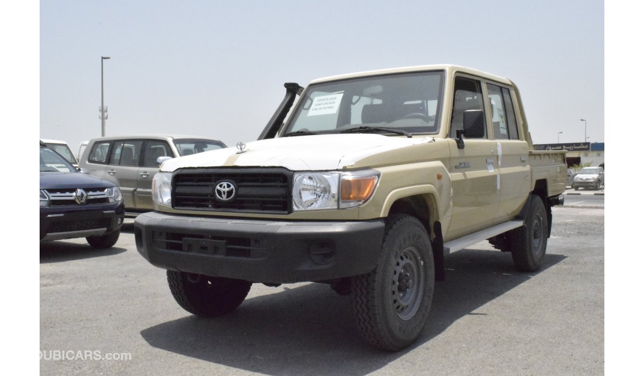 Toyota Land Cruiser Pick Up 4.2 L DOUBLE CABIN PETROL MANUAL TRANSMISSION ONLY FOR EXPORT