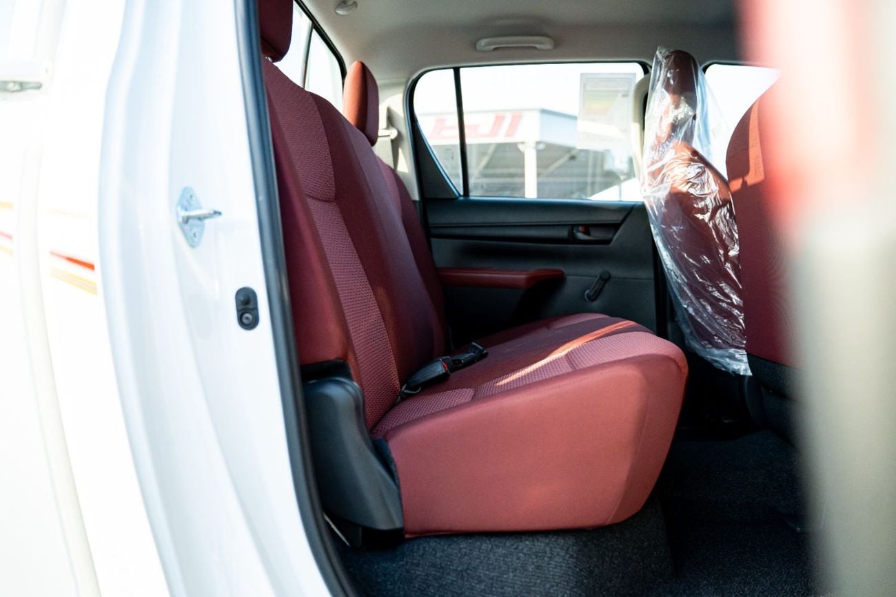 Toyota Hilux 2026 Toyota Hilux 2.4L Turbo Diesel 4WD (6-Speed Manual)