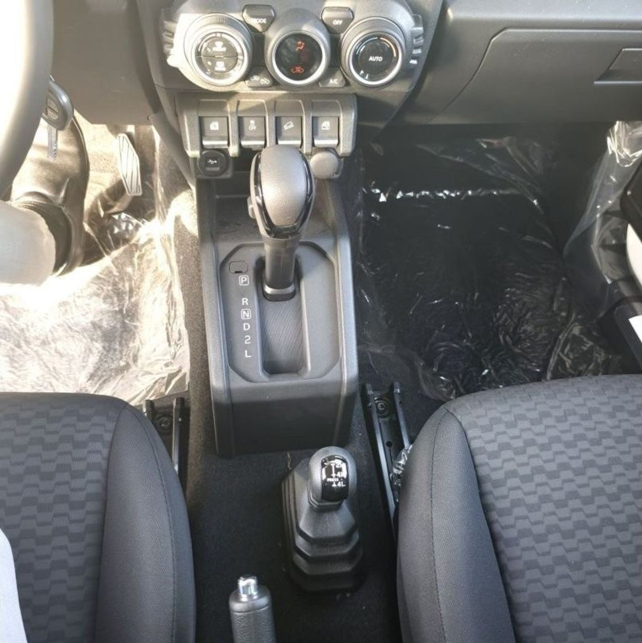 سوزوكي جيمني 2024 Model Suzuki Jimny 1.5L GLX AT 5 Door