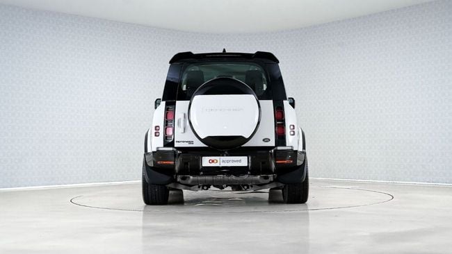 Land Rover Defender STD P400 90 X-Dynamic HSE 3.0L (5 Seater) UAE's Very Best Example AED, миниатюра 30
