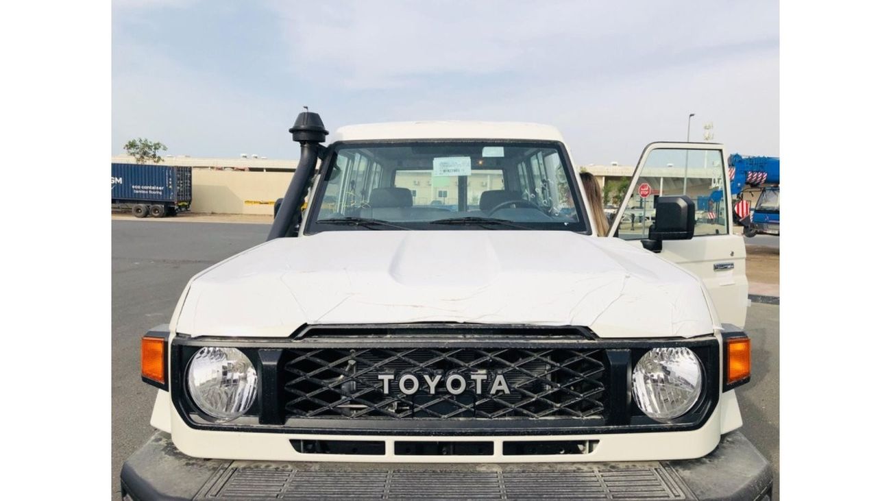 Toyota Land Cruiser 70
