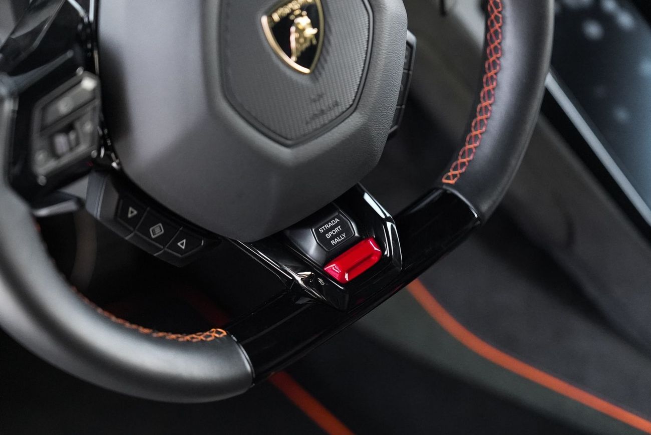 لامبورغيني هوراكان STERRATO 5.2L V10