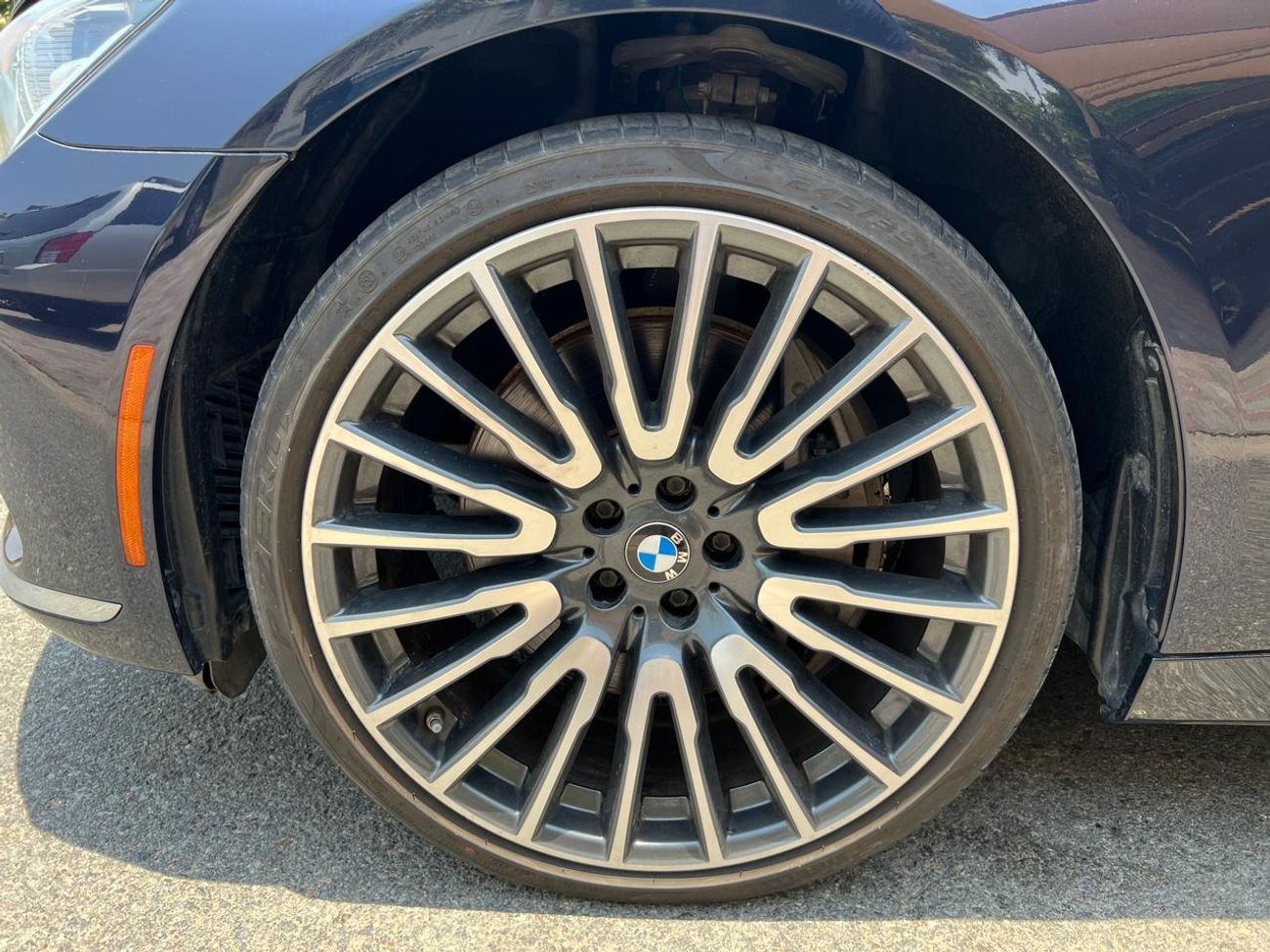 BMW 750i 7 SERIES | X-DRIVE | FULL OPTION | BLUE EXTERIOR COLOR | REAR VIEW CAMERA | ELECTRIC SEAT | SUNROOF