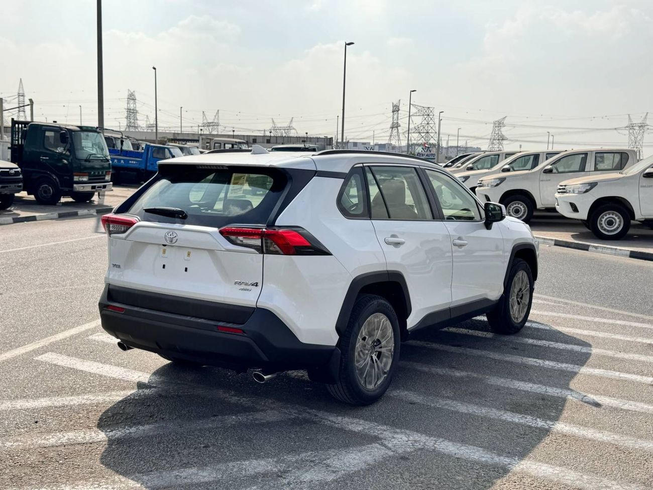 تويوتا راف ٤ 2025 TOYOTA RAV4 XLE-G 2.5L GCC BRAND NEW 0KM