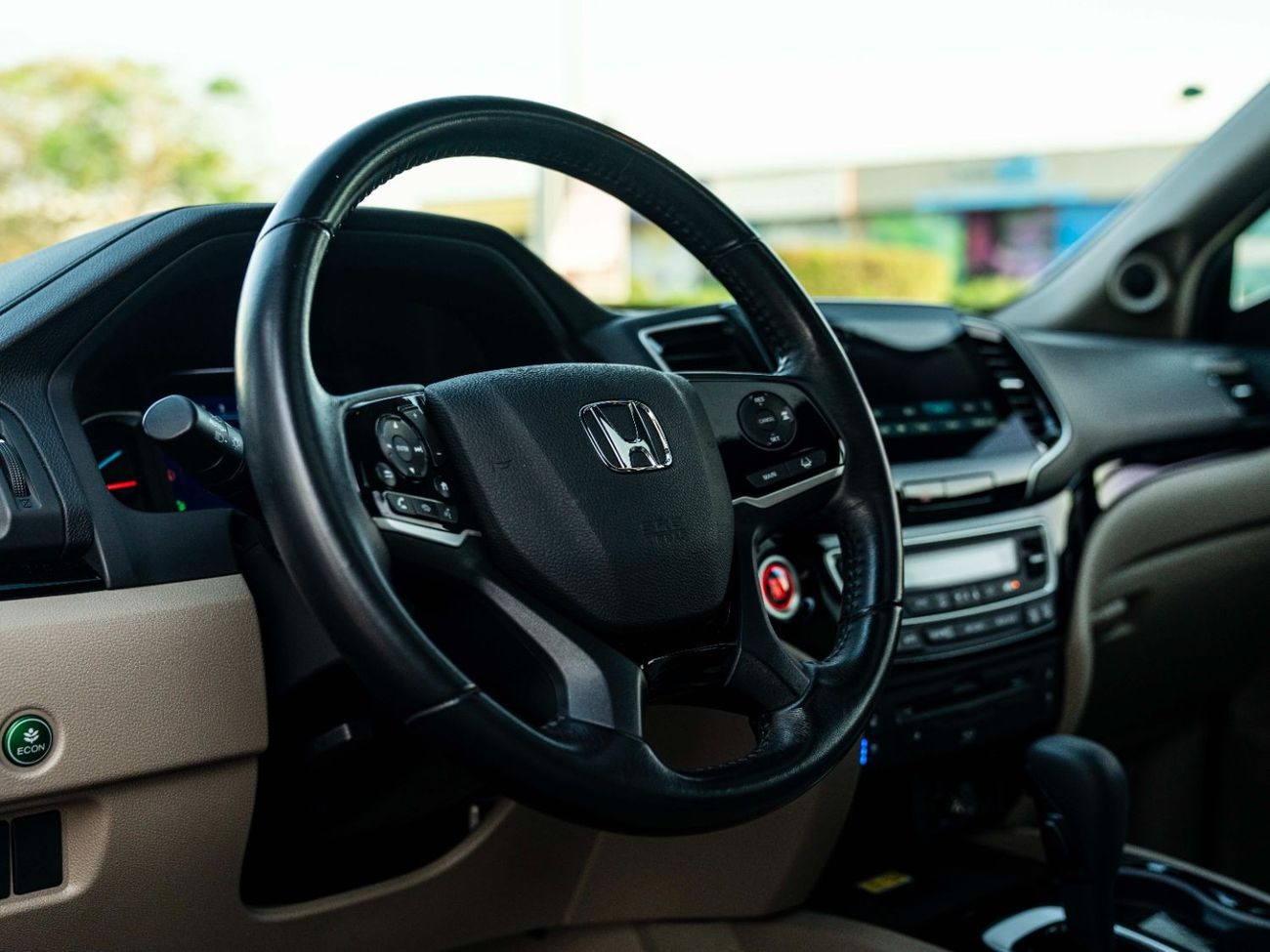 Honda Pilot AED 1887 PM • PILOT AWD TOURING • ONLY 28,000 KMS • 7-SEATER • PRISTINE CONDITION