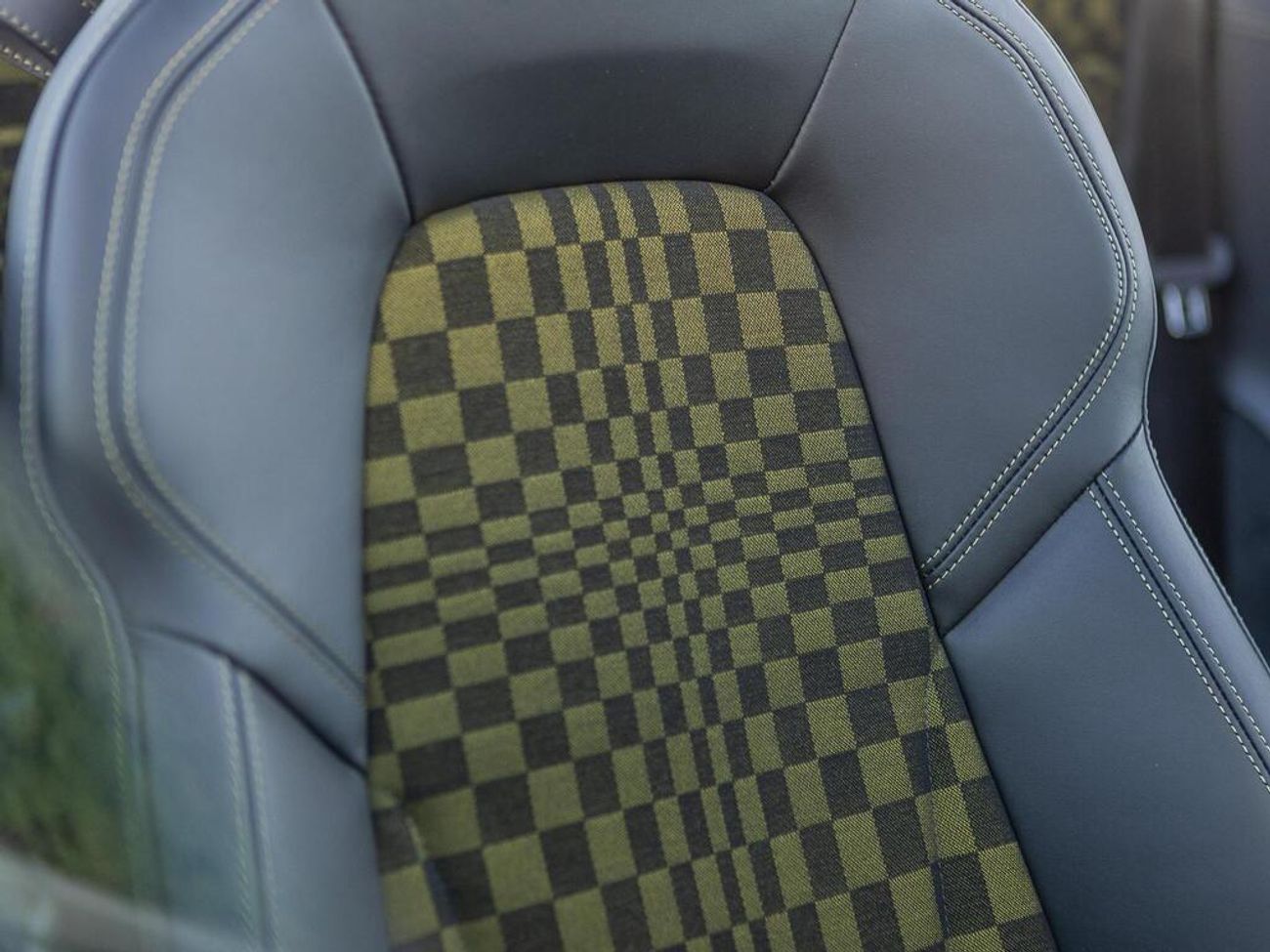 Porsche 911 3.6 T-Hybrid 992 Spirit 70 PDK Euro 6 (s/s) 2dr (EXPORT ONLY)