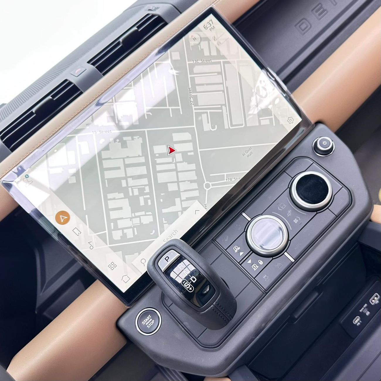 Land Rover Defender 2026 Land Rover Defender 110 HSE X-Dynamic P400, 5 Years Land Rover Warranty, Excellent Condition, G