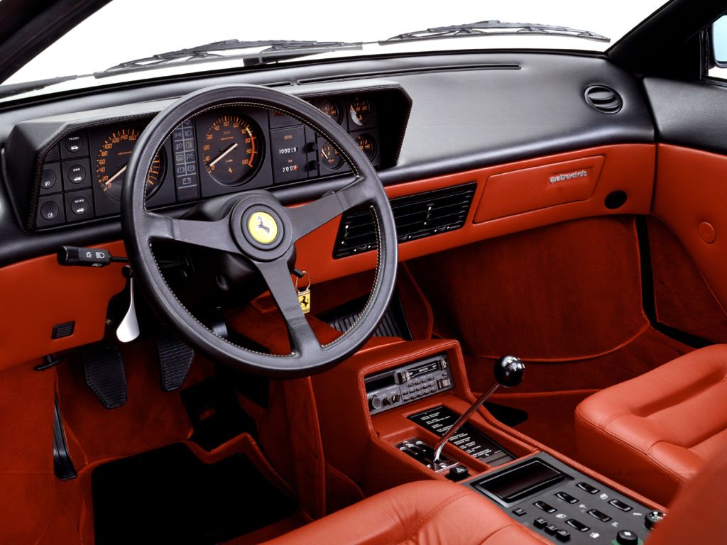 Ferrari Mondial interior - Cockpit