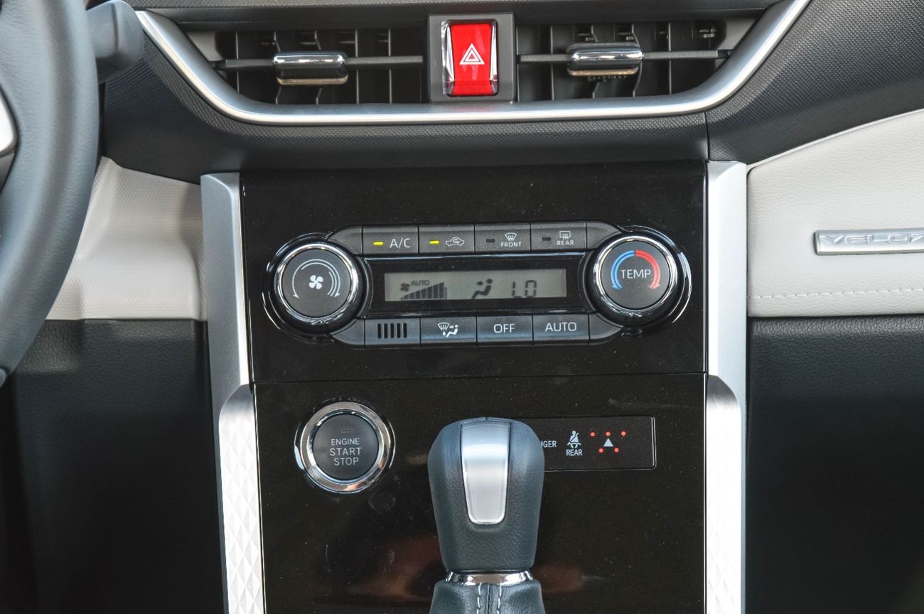 Toyota Veloz TOYOTA VELOZ 1.5L FWD 5DOOR SUV 2025