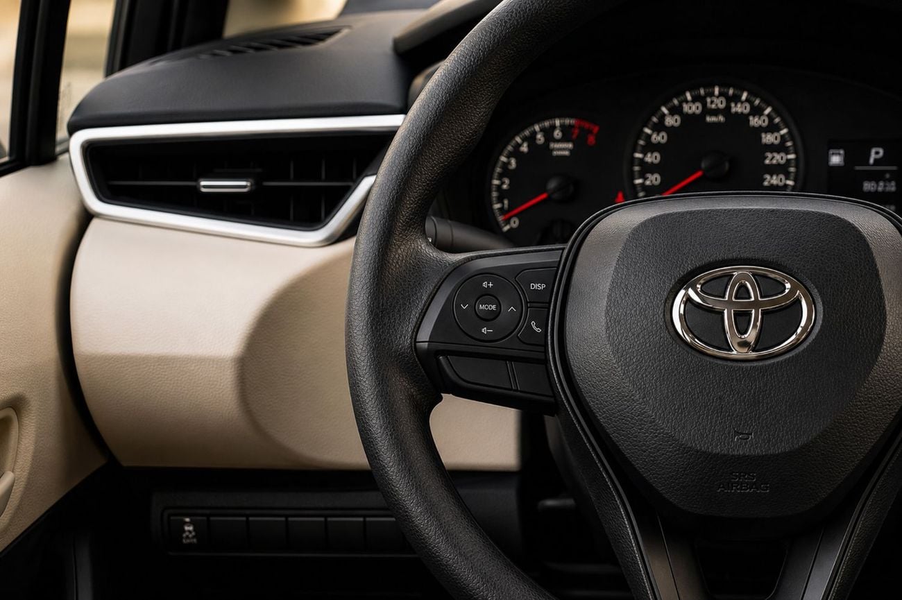 تويوتا كورولا XLI 2.0L 4-Cylinder Dual VVT-i Petrol