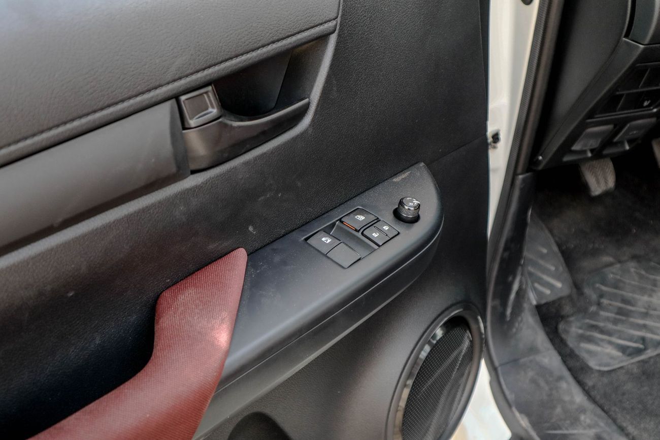 تويوتا هيلوكس GL 2.7L Single Cab Utility