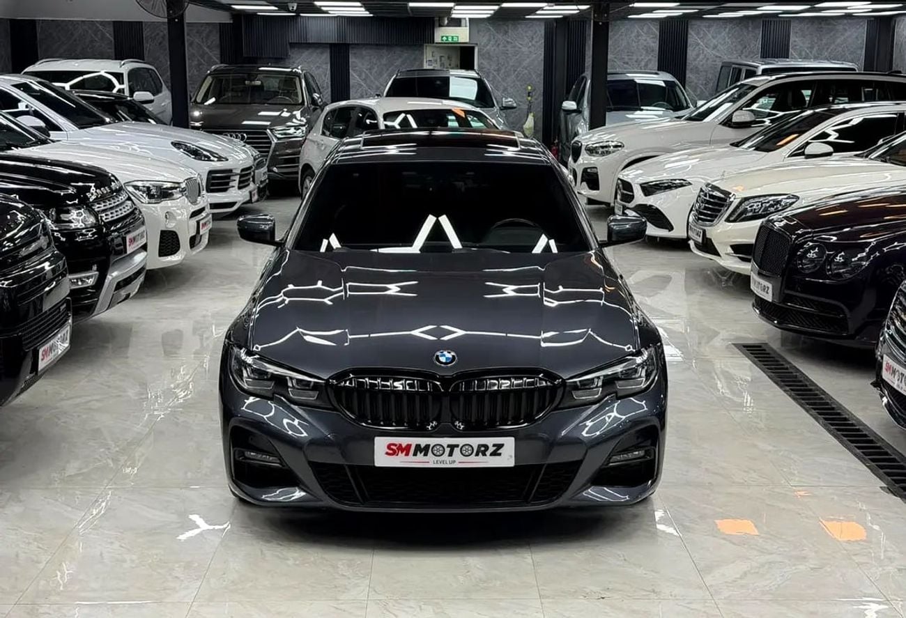 BMW 330i Exclusive 2.0L (255 HP)