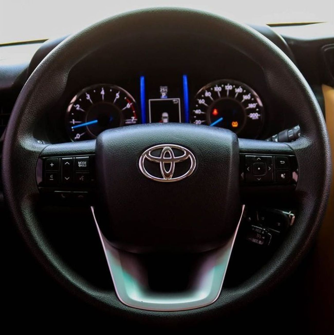 Toyota Fortuner 2.7L EXR Toyota Fortuner | V4 | 2.7 L | 2019 | GCC | Accident-Free |  In Excellent Condition | 1523 