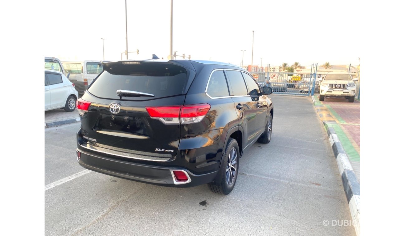 Toyota Highlander 2018 highlander XLE AWD full option