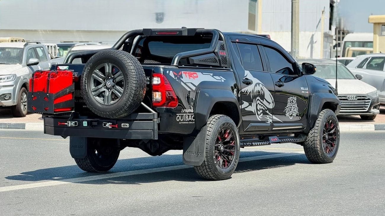 تويوتا هيلوكس 