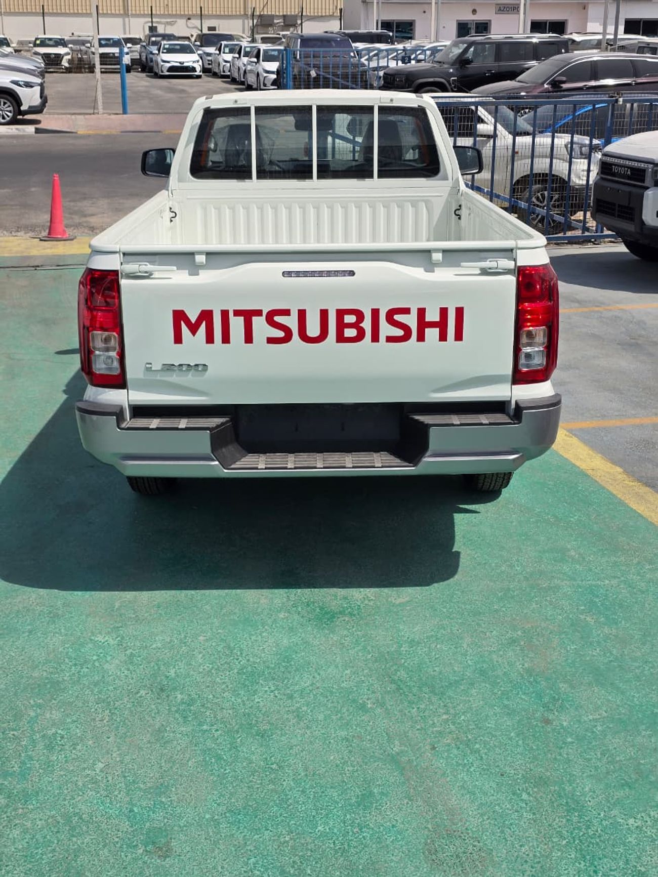 Mitsubishi L200 GL Single Cab Petrol 2.4L
