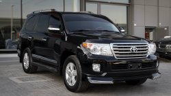 Toyota Land Cruiser VXR 5.7 V8