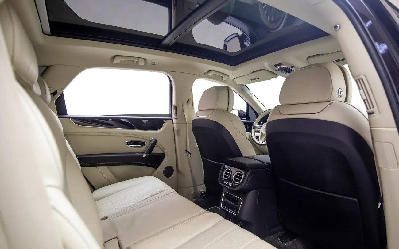 بنتلي بينتايجا Bentayga 4.0T - US Spec