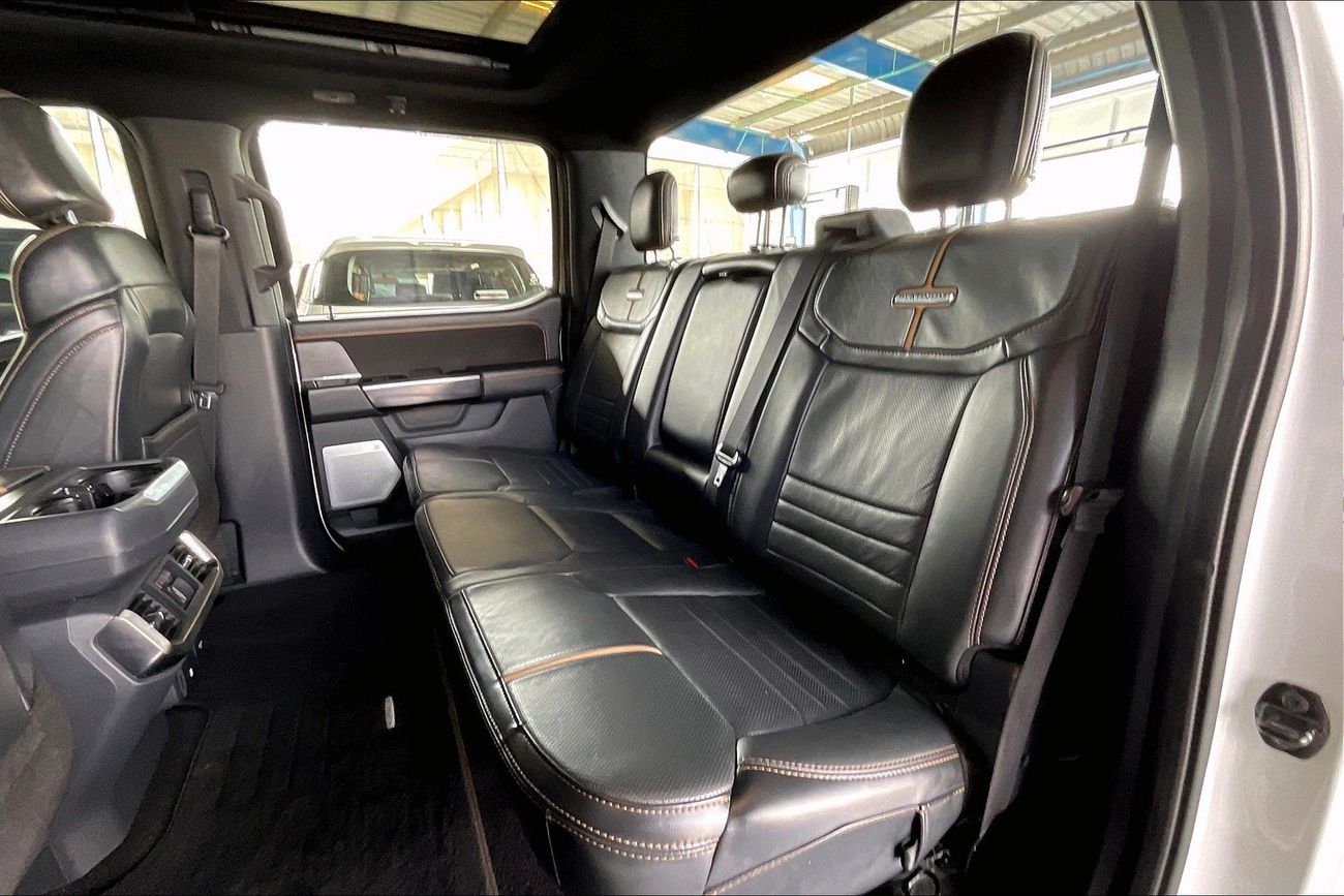 Ford F 150 Platinum FX4 - Super Crew | Guaranteed Warranty | 0 Down Payment