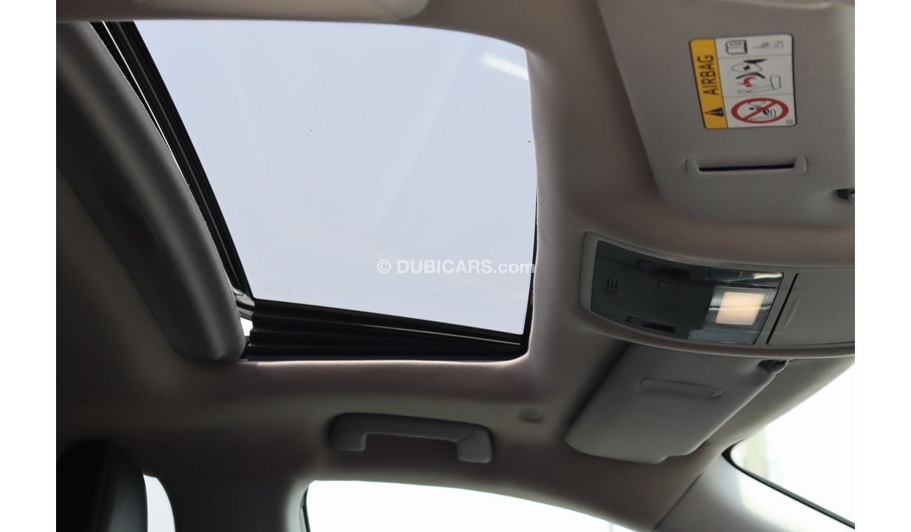 Lexus RX 300 Lexus RX300 Platinum / 2019 / 4 Cylinder