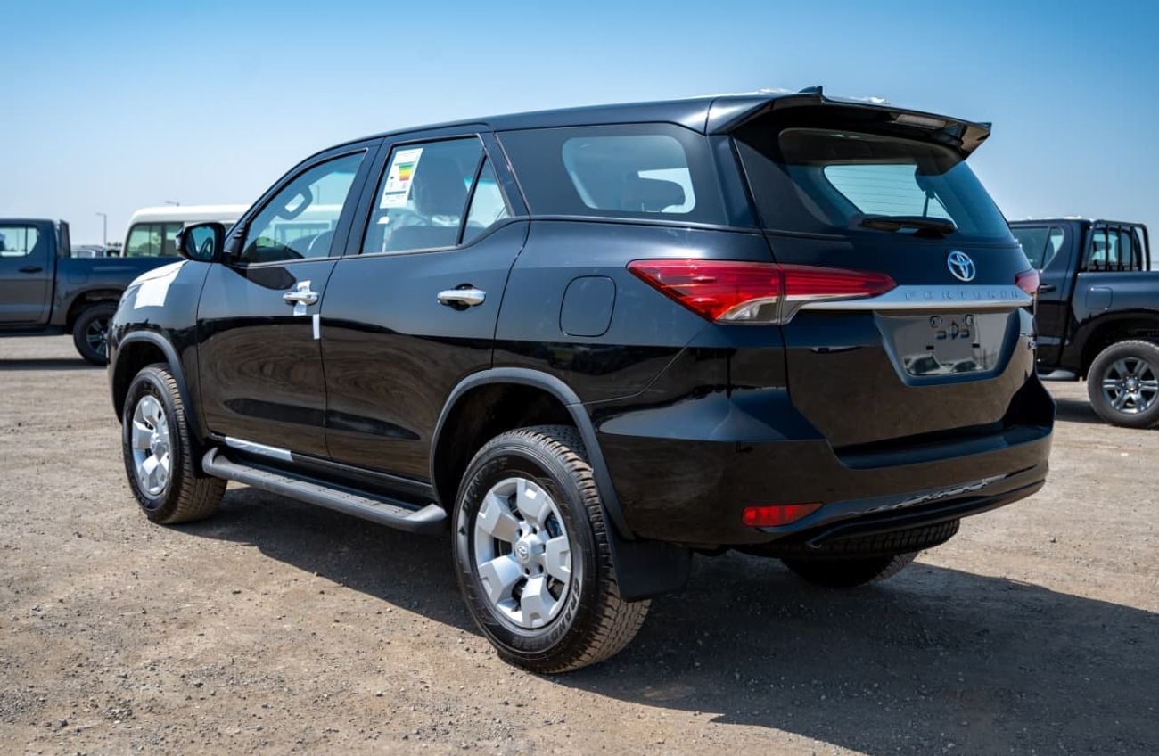 تويوتا فورتونر 2.7L Petrol | 4 Cylinder | Automatic